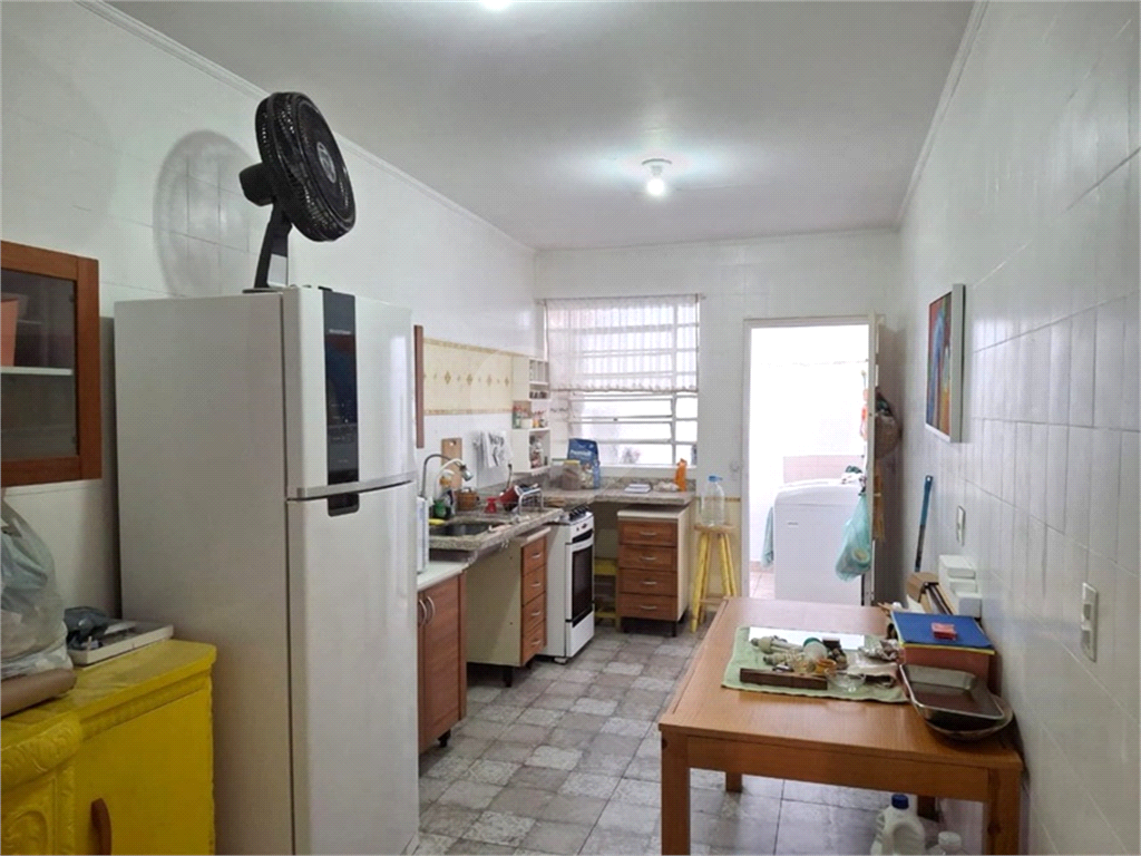 Casa à venda com 2 quartos, 60m² - Foto 2