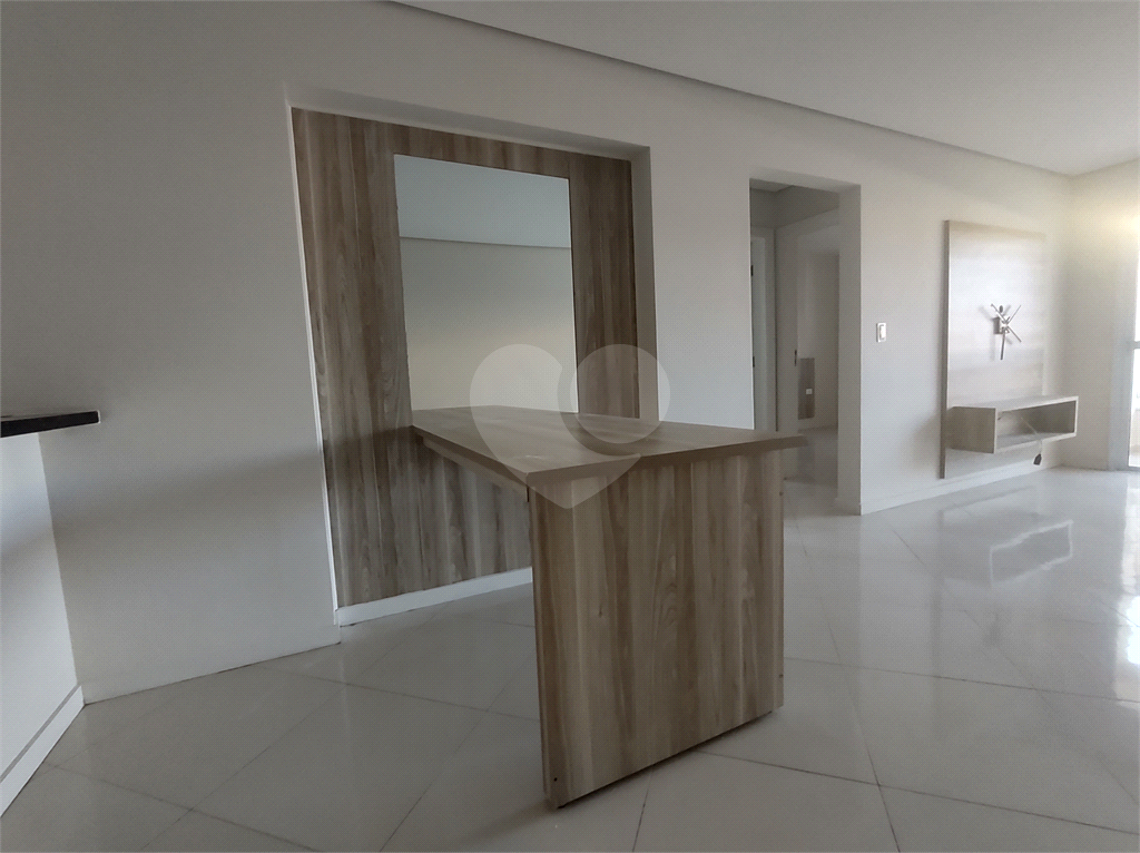 Apartamento para alugar com 2 quartos, 65m² - Foto 4