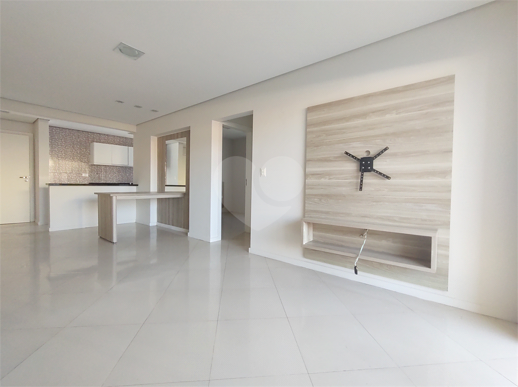 Apartamento para alugar com 2 quartos, 65m² - Foto 7
