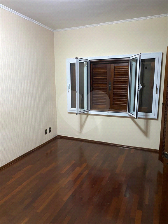 Casa para alugar com 3 quartos, 371m² - Foto 23