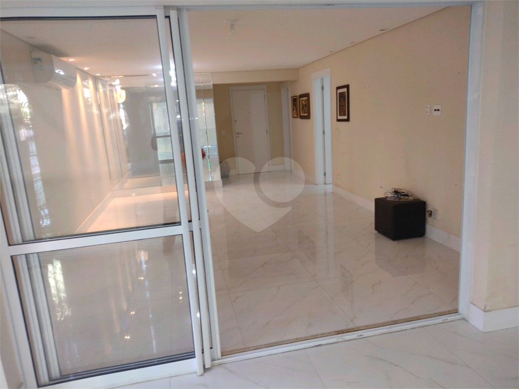 3 suites - 3 vagas de garagem na Mooca