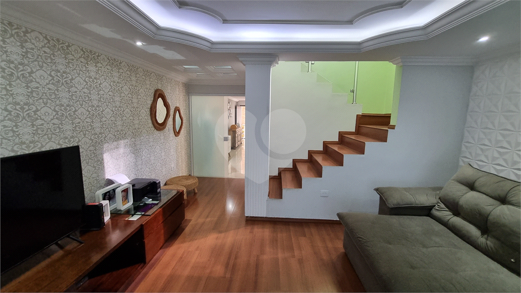 Sobrado para venda, 287m², 4 dormitórios, sendo uma suíte master e outra americana, 3 vagas 