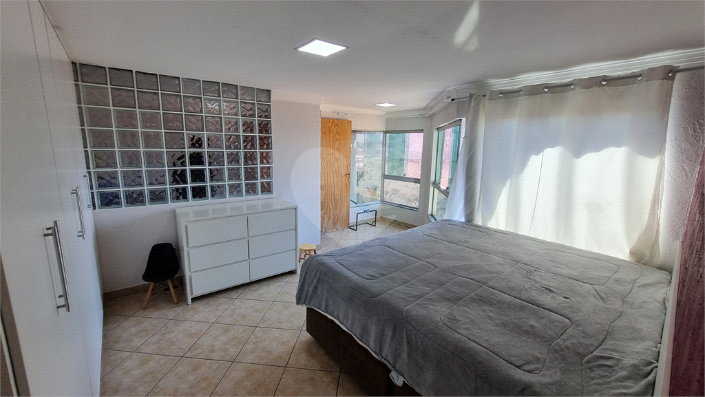 Sobrado para venda, 287m², 4 dormitórios, sendo uma suíte master e outra americana, 3 vagas 