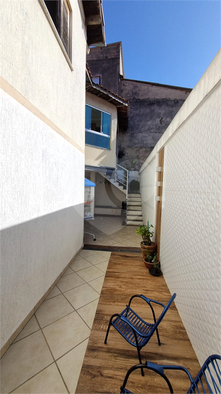 Sobrado para venda, 287m², 4 dormitórios, sendo uma suíte master e outra americana, 3 vagas 