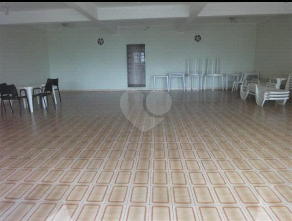 APARTAMENTO em SANTANA