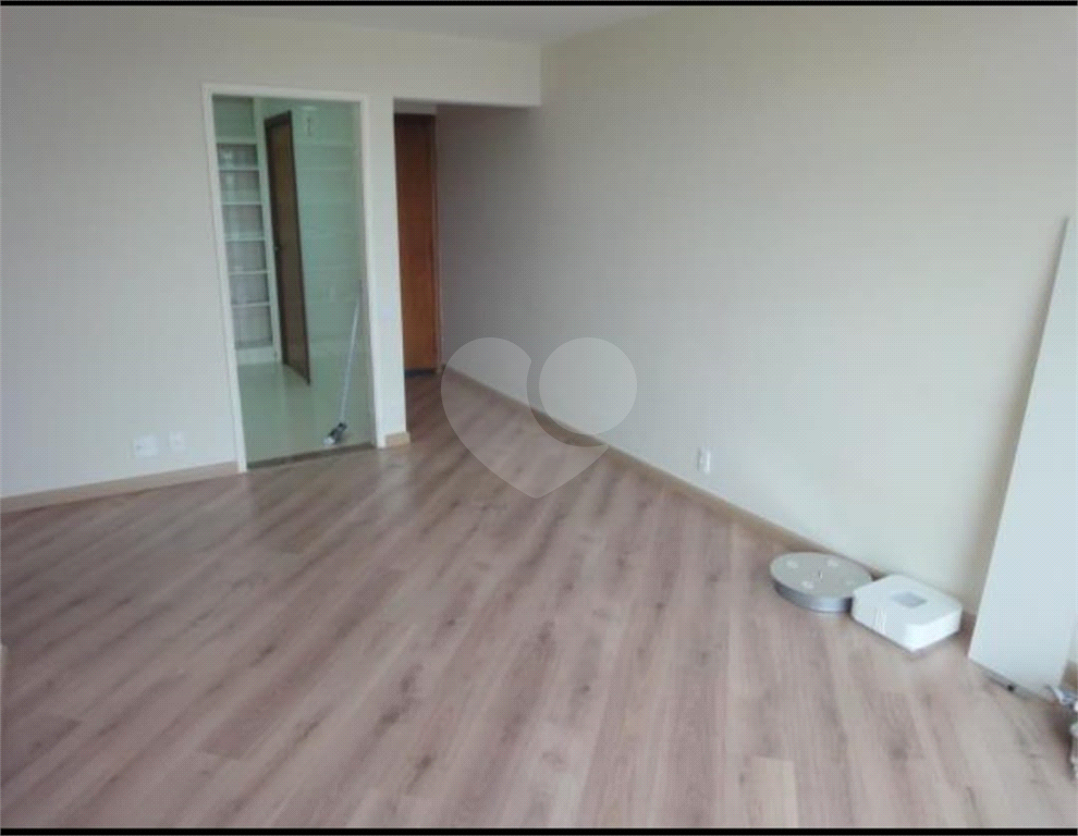 APARTAMENTO em SANTANA