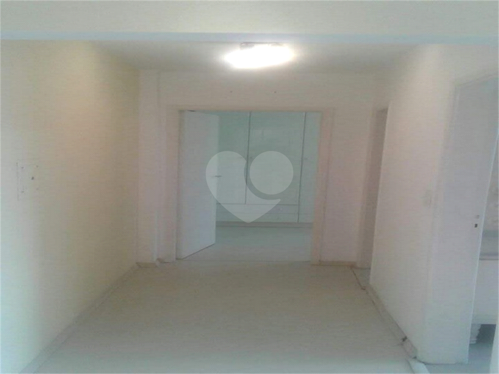 Apartamento com mobília à venda na Casa Verde