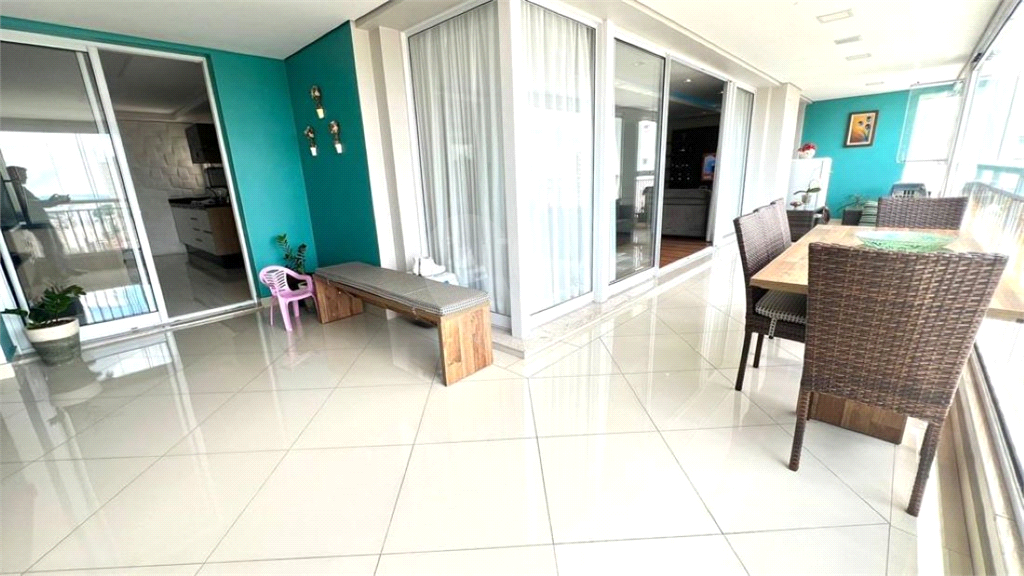 APARTAMENTO em MORUMBI