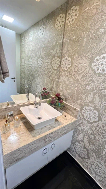 APARTAMENTO em MORUMBI
