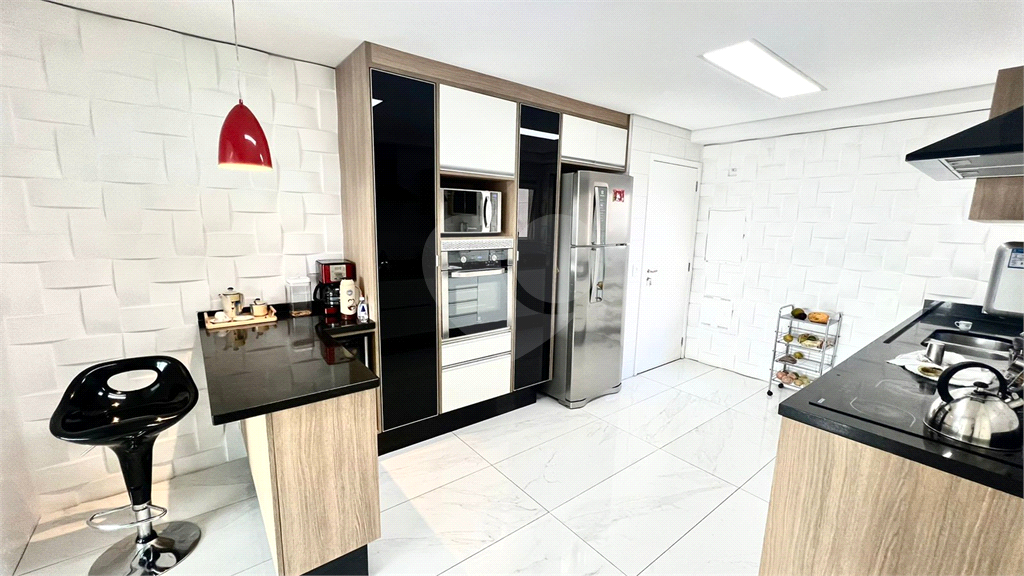 APARTAMENTO em MORUMBI
