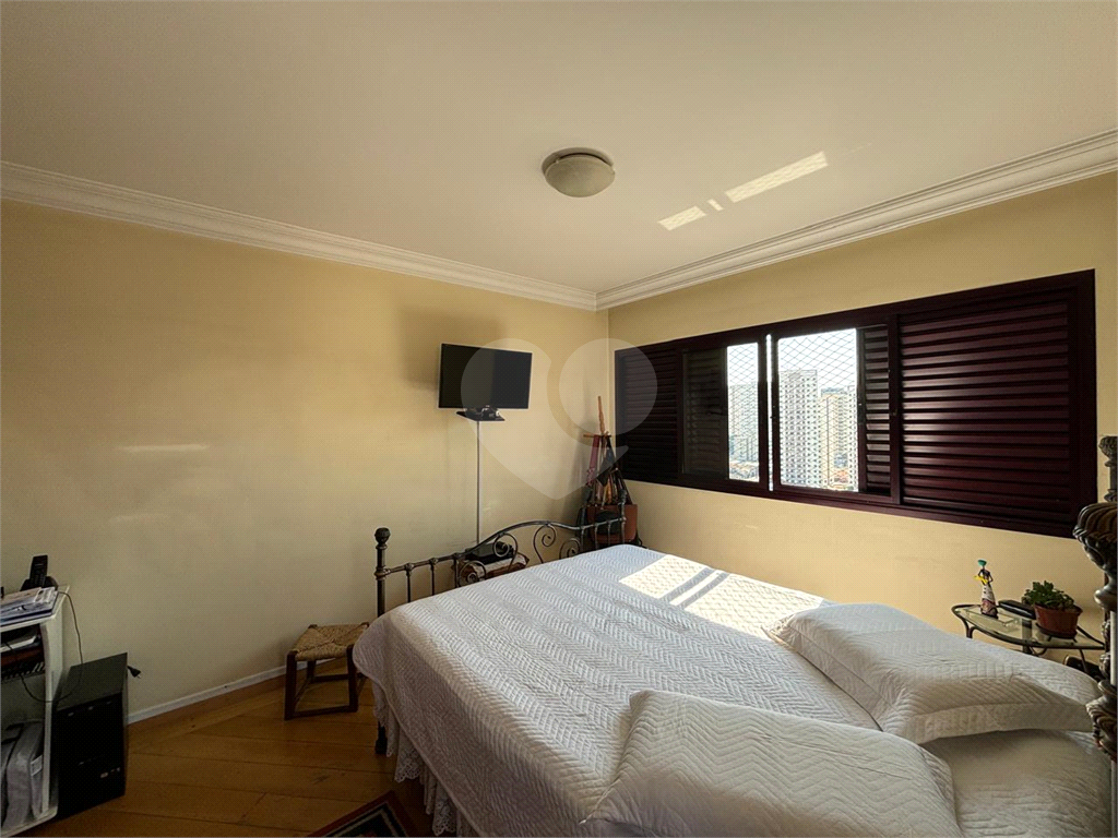 Apto 157  mt andar alto, Santana 03 dormit , 1 suite com varanda. dep.empregada 3 wcs. 03 vagas. 