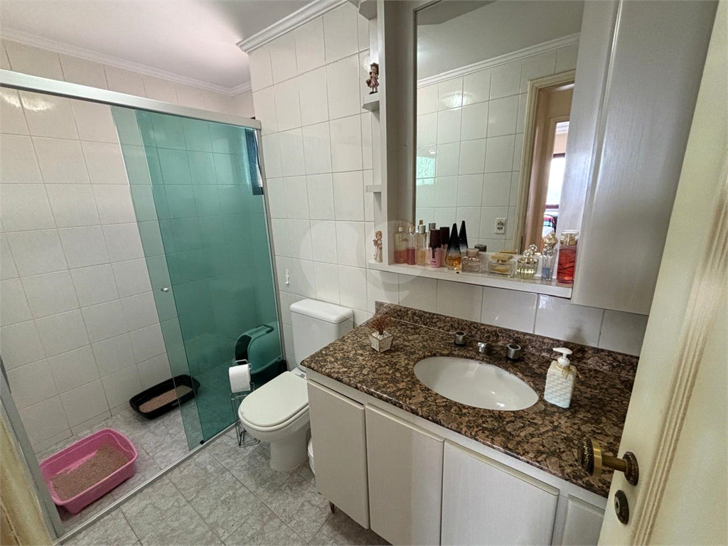 Apto 157  mt andar alto, Santana 03 dormit , 1 suite com varanda. dep.empregada 3 wcs. 03 vagas. 