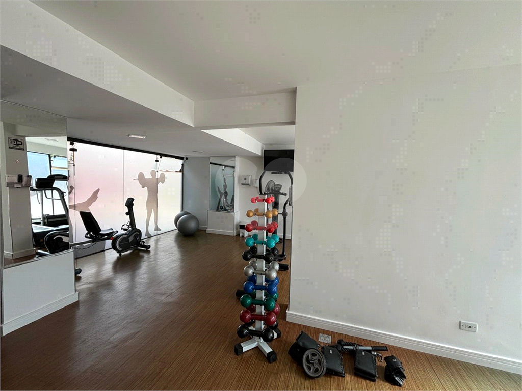 Apto 157  mt andar alto, Santana 03 dormit , 1 suite com varanda. dep.empregada 3 wcs. 03 vagas. 