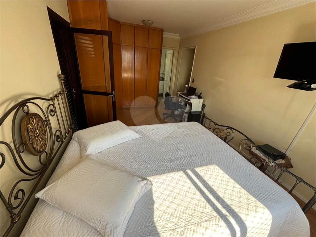 Apto 157  mt andar alto, Santana 03 dormit , 1 suite com varanda. dep.empregada 3 wcs. 03 vagas. 