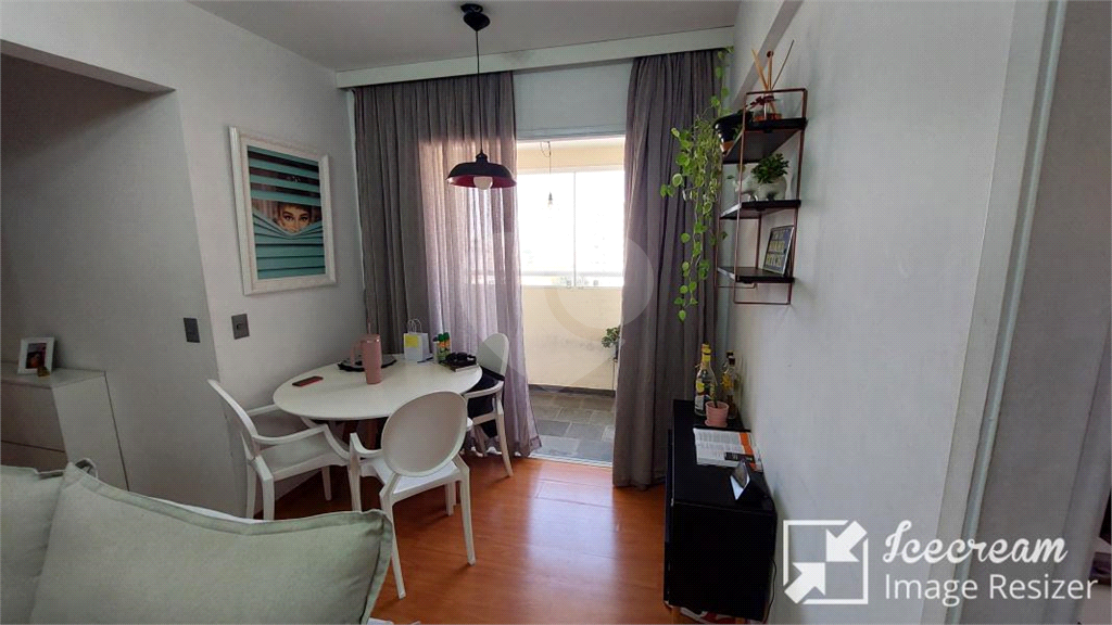 Apartamento 02 dormitórios e 01 vaga - Parada Inglesa/SP