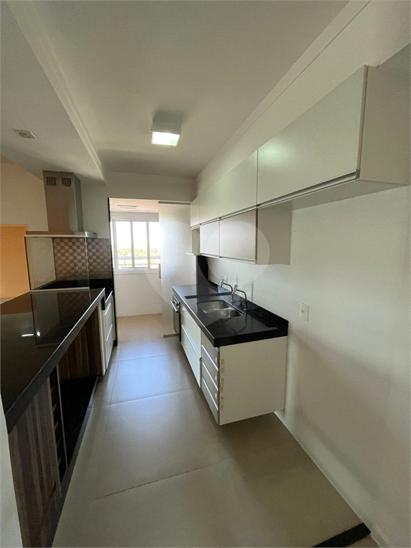 Apartamento à venda com 3 quartos, 93m² - Foto 4