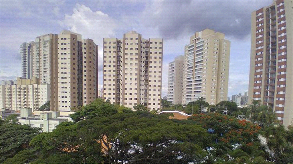 APARTAMENTO em MANDAQUI