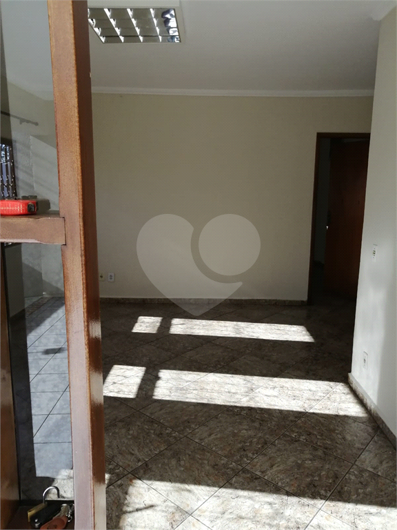 Casa à venda e aluguel com 3 quartos, 275m² - Foto 7