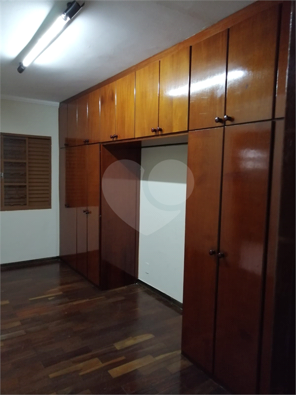 Casa à venda e aluguel com 3 quartos, 275m² - Foto 28