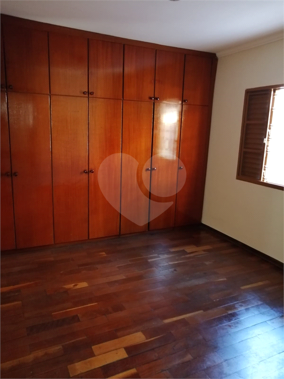 Casa à venda e aluguel com 3 quartos, 275m² - Foto 20