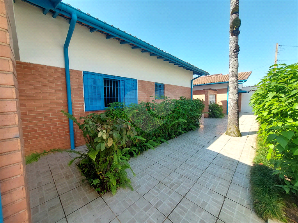 Casa térrea no Solemar - Praia Grande