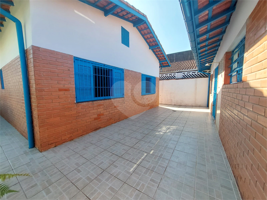 Casa térrea no Solemar - Praia Grande