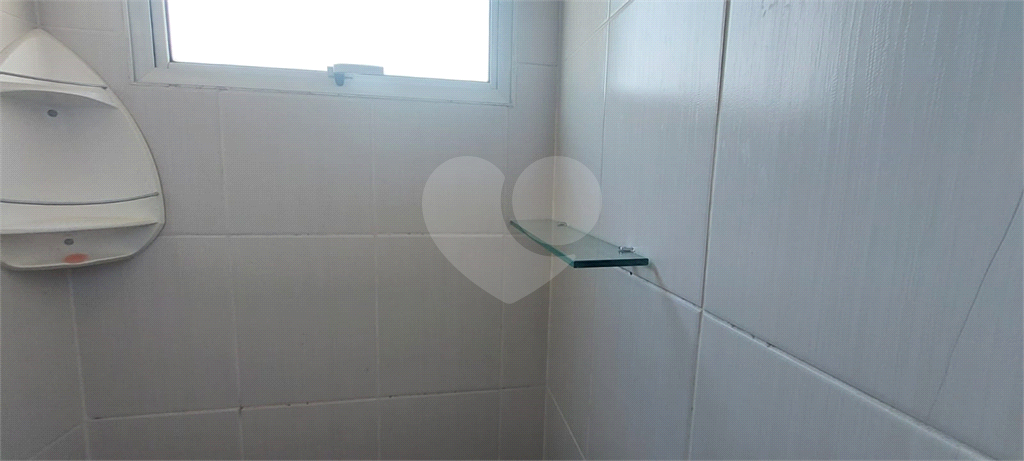 Casa em condominio para locação com 204 m² de área total, com 3 dormitórios 1 suíte 1 closet 2 banh