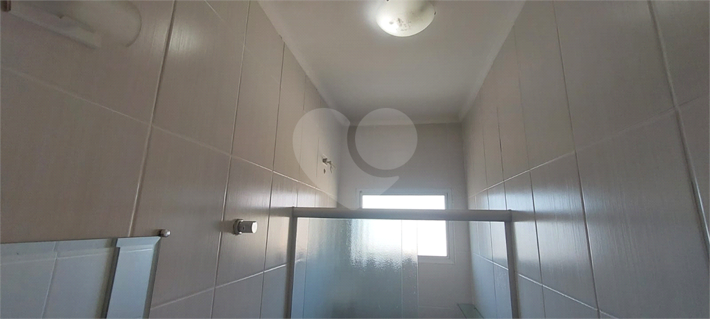 Casa em condominio para locação com 204 m² de área total, com 3 dormitórios 1 suíte 1 closet 2 banh
