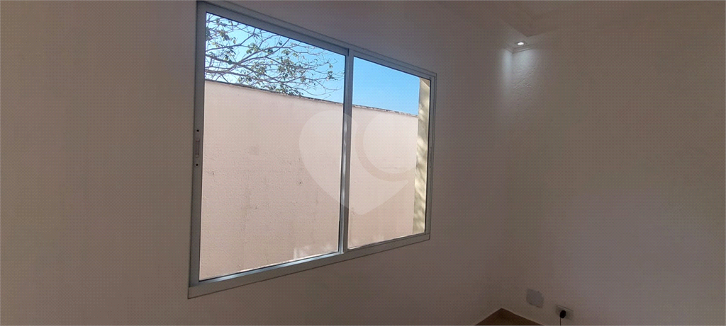 Casa em condominio para locação com 204 m² de área total, com 3 dormitórios 1 suíte 1 closet 2 banh