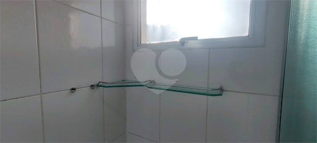 Casa em condominio para locação com 204 m² de área total, com 3 dormitórios 1 suíte 1 closet 2 banh