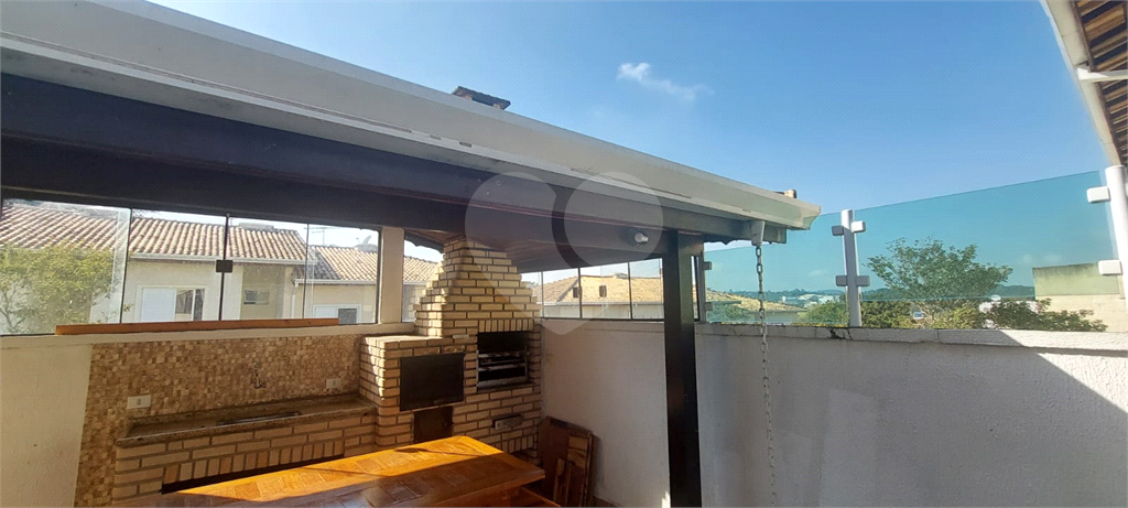Casa em condominio para locação com 204 m² de área total, com 3 dormitórios 1 suíte 1 closet 2 banh