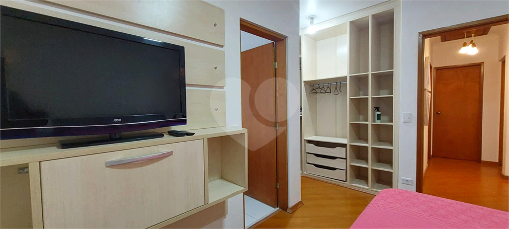 Casa em condominio para locação com 204 m² de área total, com 3 dormitórios 1 suíte 1 closet 2 banh