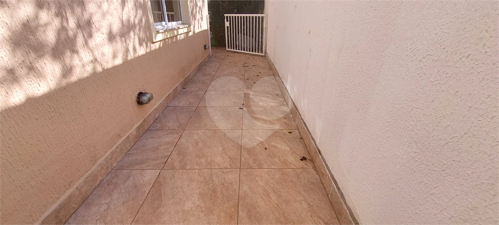 Casa em condominio para locação com 204 m² de área total, com 3 dormitórios 1 suíte 1 closet 2 banh