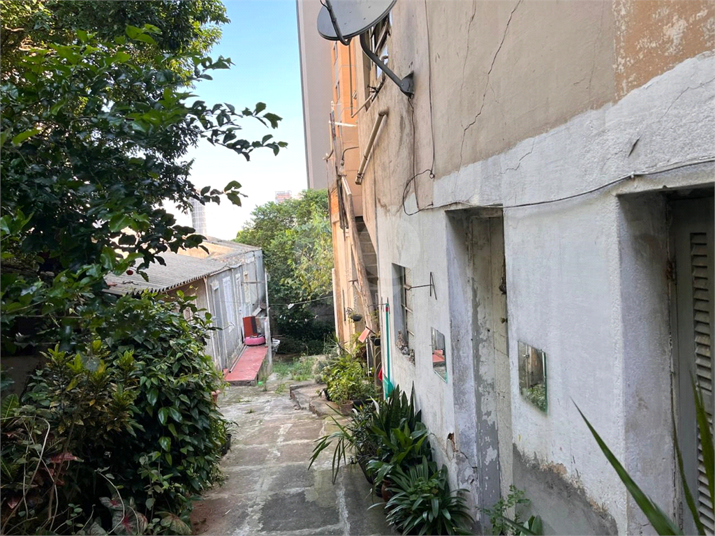 Terreno ideal para construção de prédio na Casa Verde