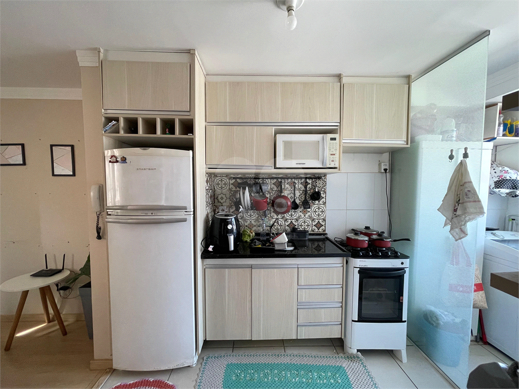 Apartamento à venda com 2 quartos, 47m² - Foto 4