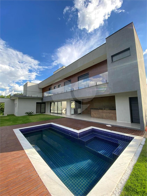 Casa de Condomínio à venda com 4 quartos, 345m² - Foto 1