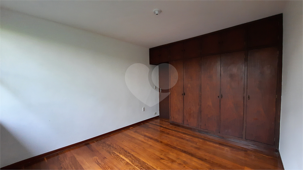CASA PARA ALUGAR OU VENDER NO CITY BUTANTA COM 4 QUARTOS SENDO 1 SUITE