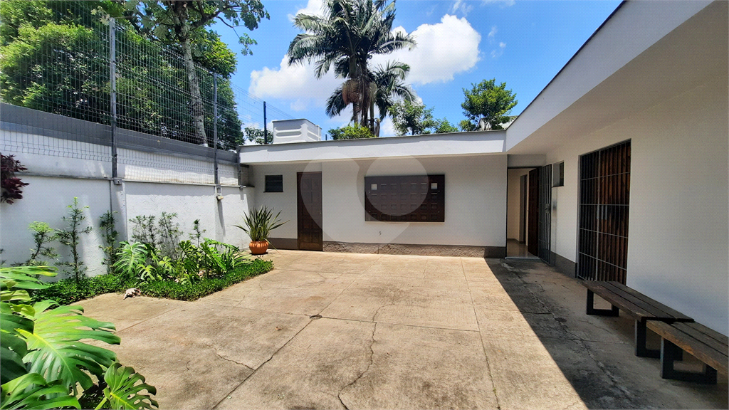 CASA PARA ALUGAR OU VENDER NO CITY BUTANTA COM 4 QUARTOS SENDO 1 SUITE
