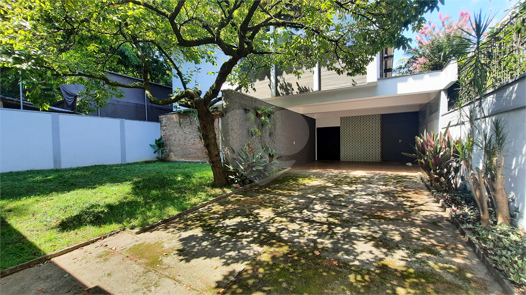 CASA PARA ALUGAR OU VENDER NO CITY BUTANTA COM 4 QUARTOS SENDO 1 SUITE