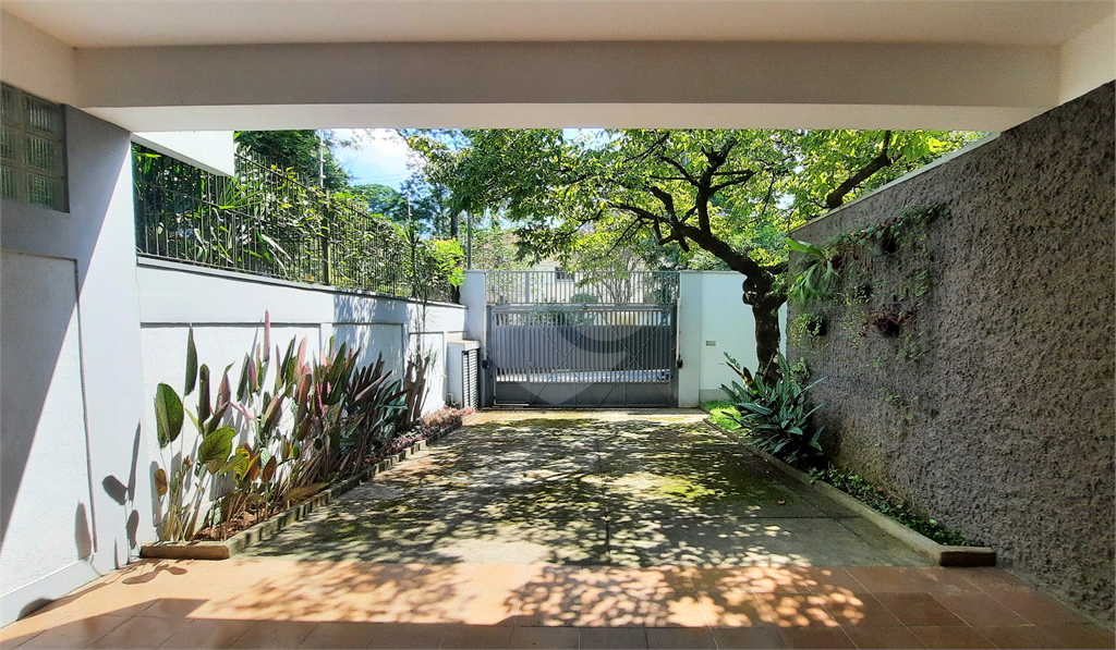 CASA PARA ALUGAR OU VENDER NO CITY BUTANTA COM 4 QUARTOS SENDO 1 SUITE