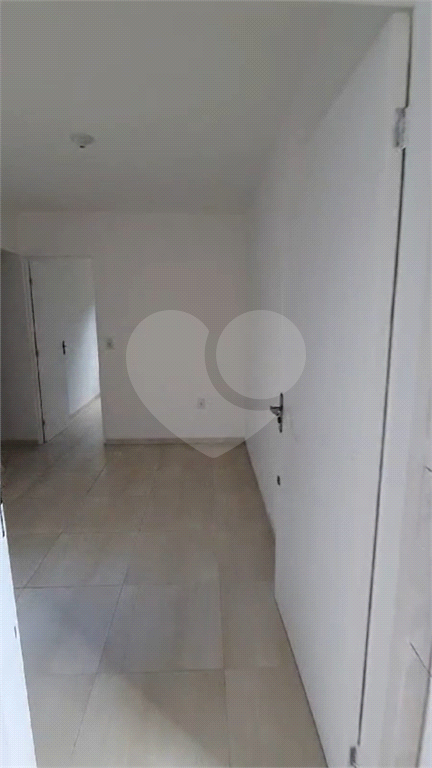 Apartamento de 42 metros 2 dorm 1 banheiro e 1 vaga de garagem