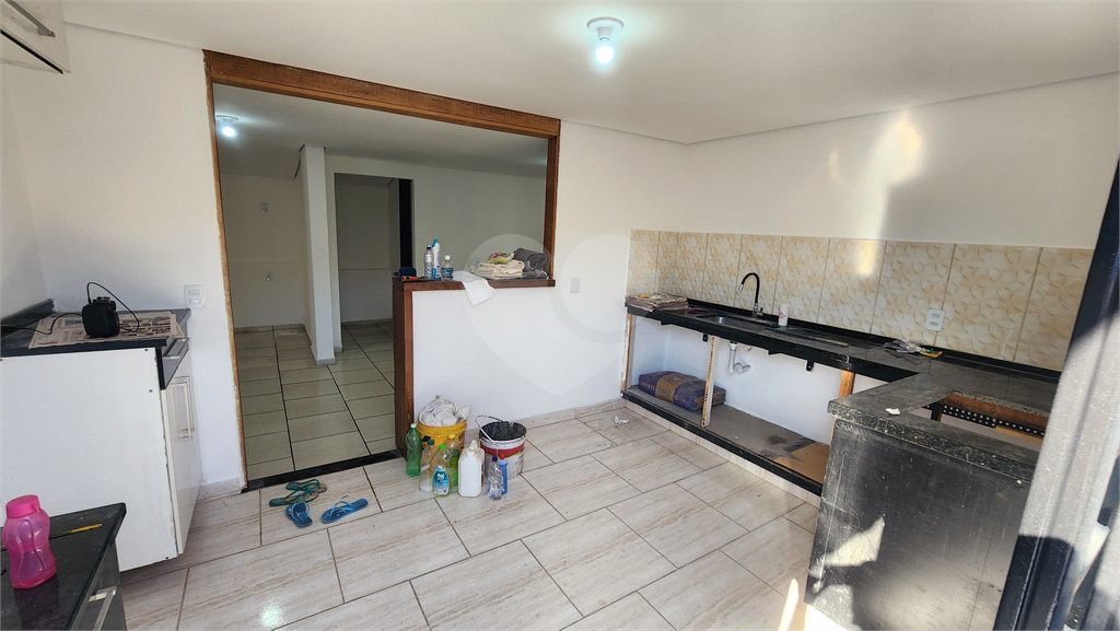 Casa à venda com 2 quartos, 115m² - Foto 1