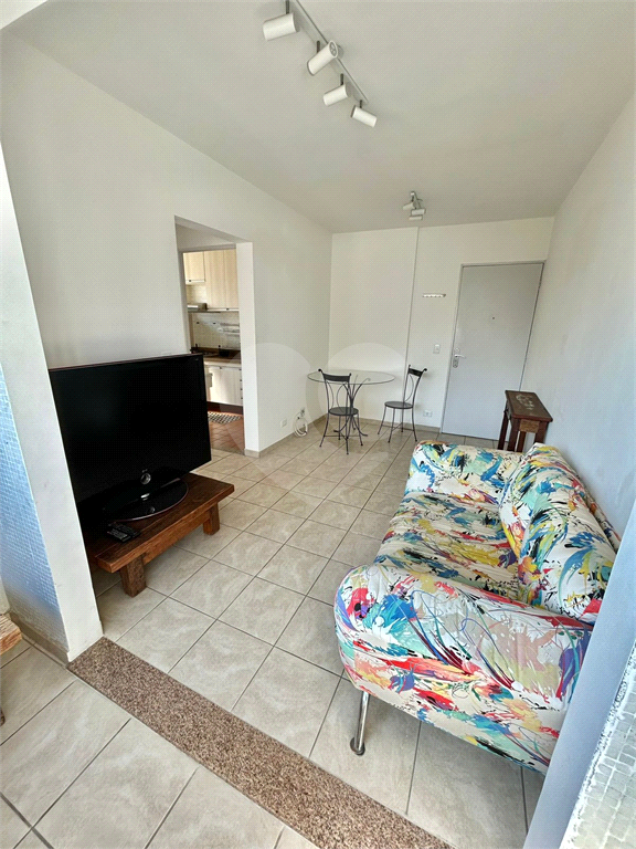 Apartamento ao lado do metrô Santana, 1 dormitório 1 vaga