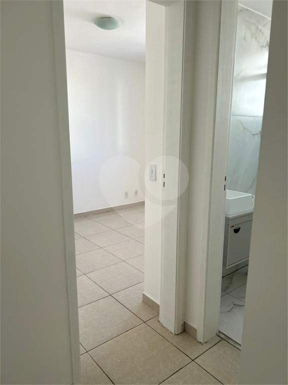 Apartamento à venda com 2 quartos, 49m² - Foto 18