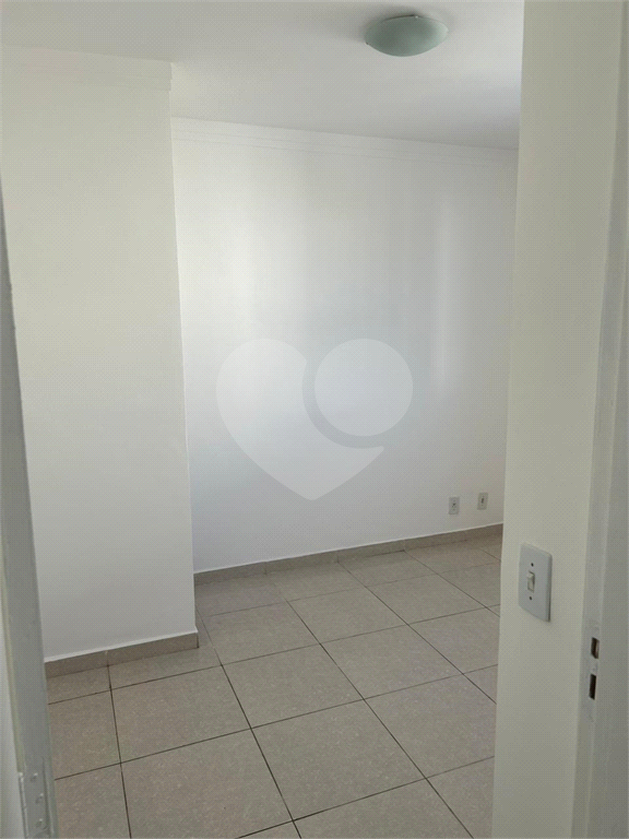 Apartamento à venda com 2 quartos, 49m² - Foto 19