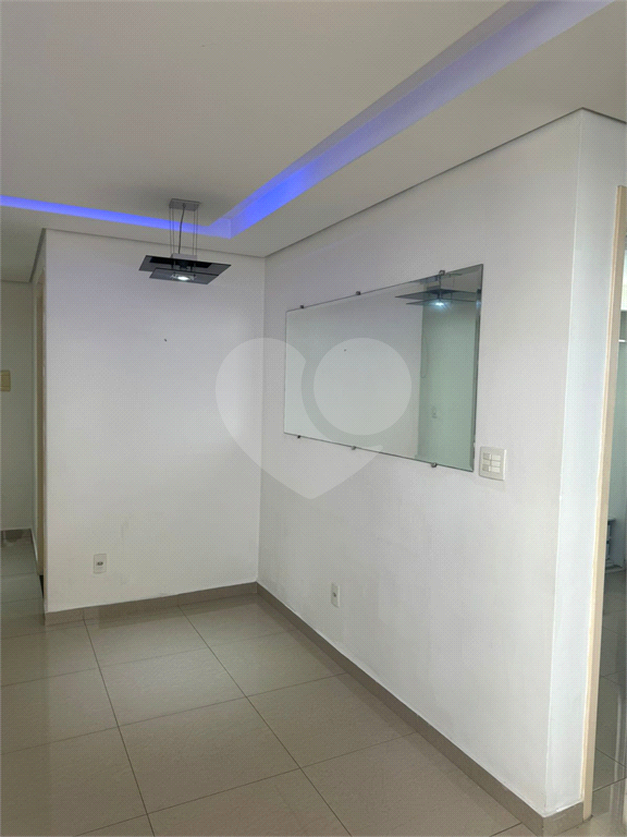 APARTAMENTO em BARRA FUNDA
