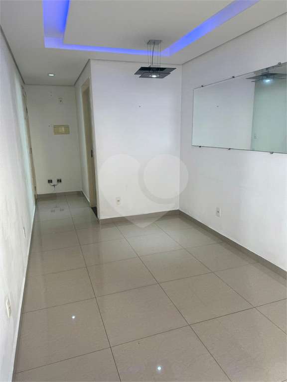 APARTAMENTO em BARRA FUNDA