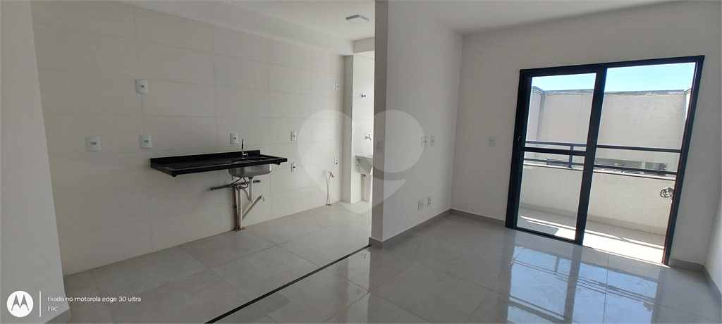 Apartamento à venda e aluguel com 2 quartos, 60m² - Foto 2