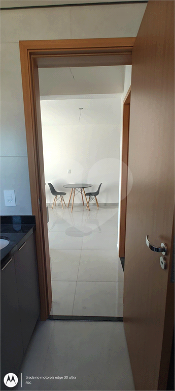 Apartamento à venda com 2 quartos, 60m² - Foto 37