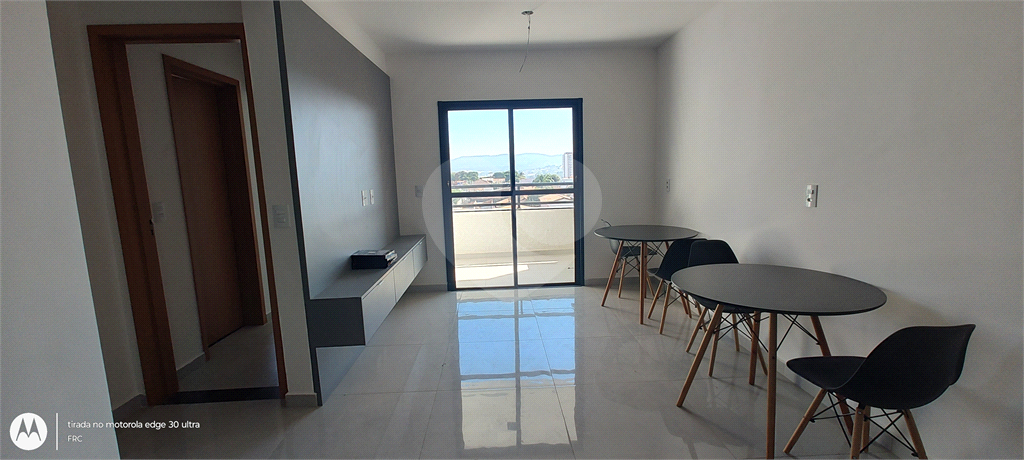 Apartamento à venda com 2 quartos, 60m² - Foto 14